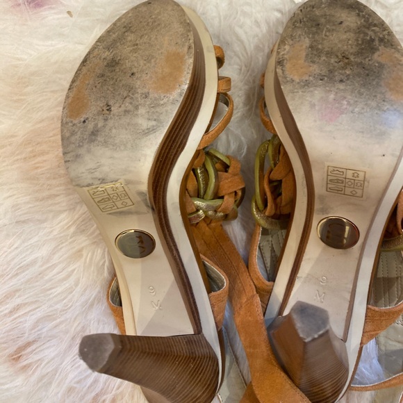 Bebe Brown & Gold Leather Open Toe Heels Sandals - Picture 4 of 5